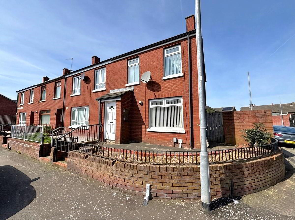 10 Rosapenna Street 2 of 15