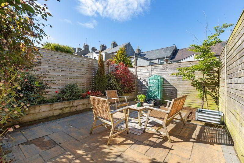 27 Windsor Gardens 21 of 22