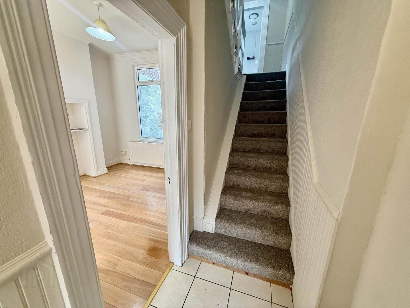 260 Ravenhill Avenue 3 of 17