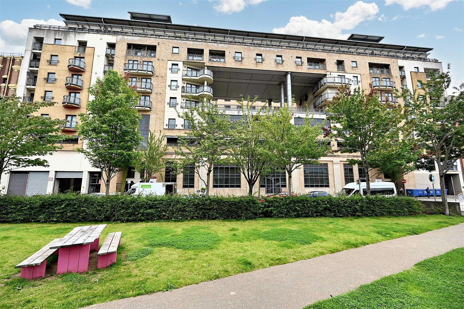 Apt 402 Park Avenue 1 of 15