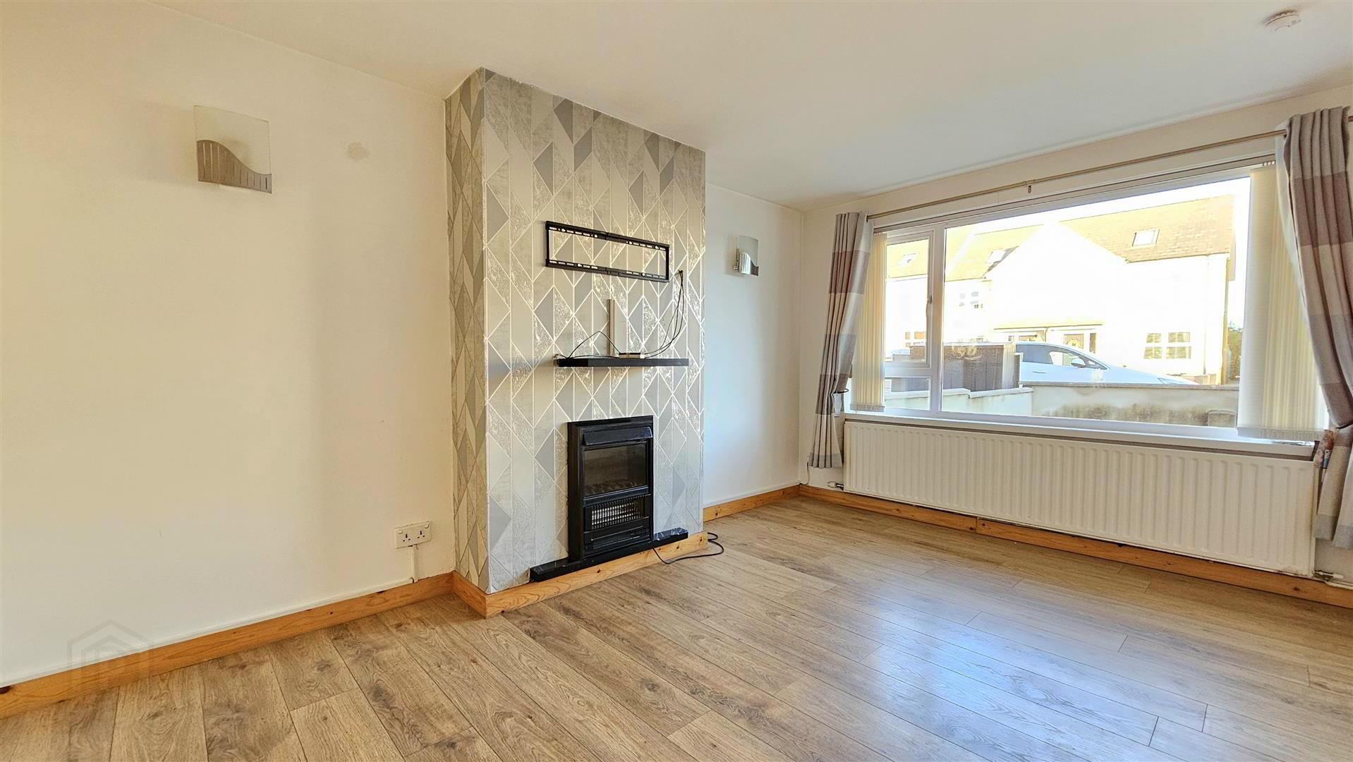 28 Downshire Road 3 of 14