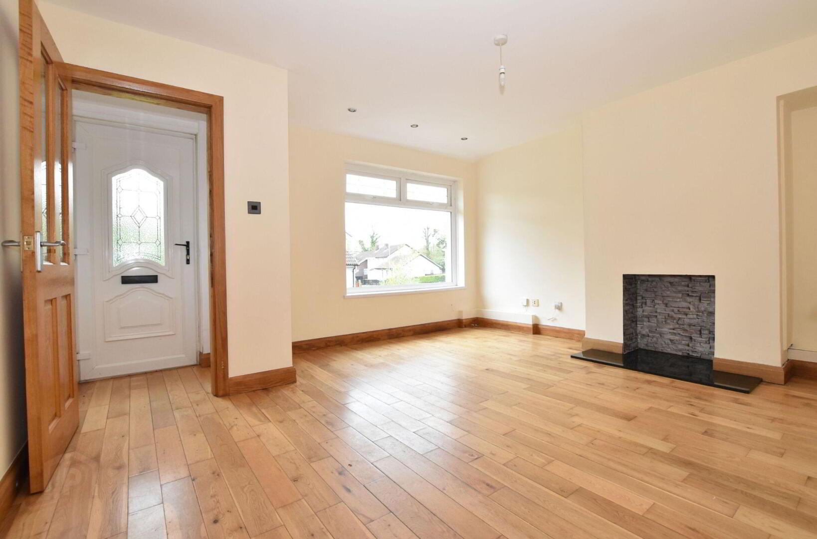 2 River Mews 2 of 14