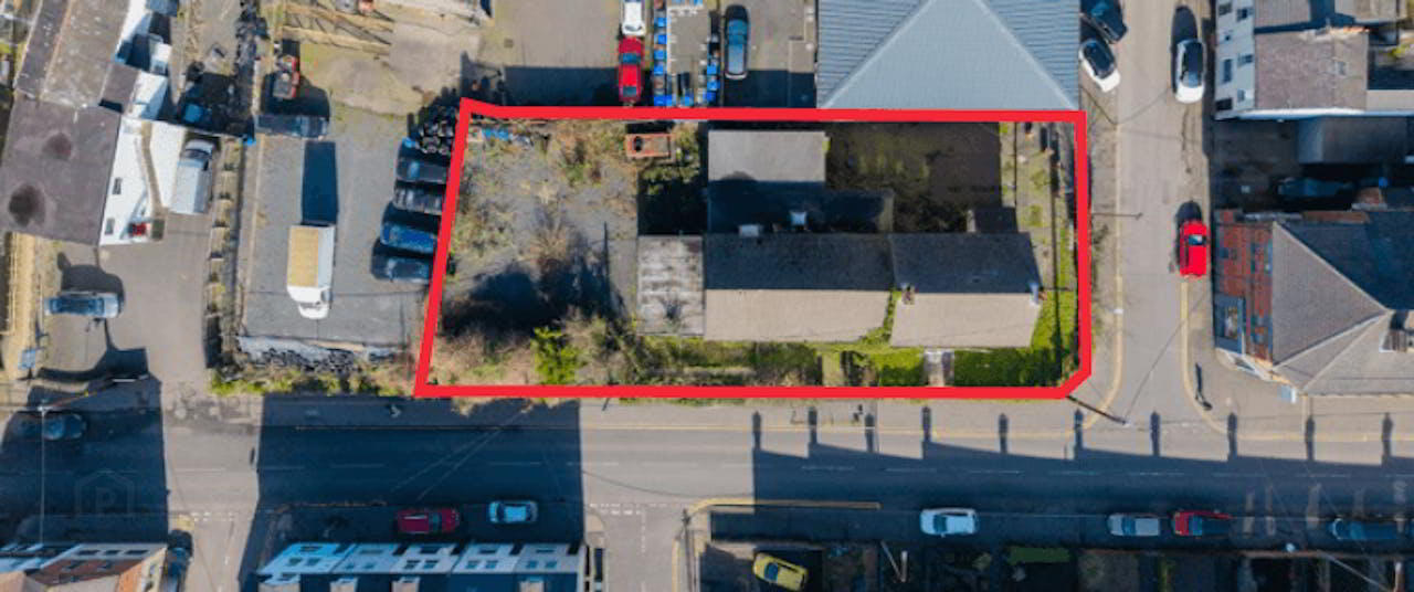 19-21 Upper Dunmurry Lane 3 of 5