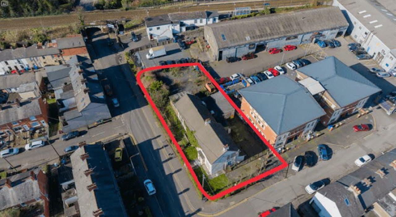 19-21 Upper Dunmurry Lane 5 of 5