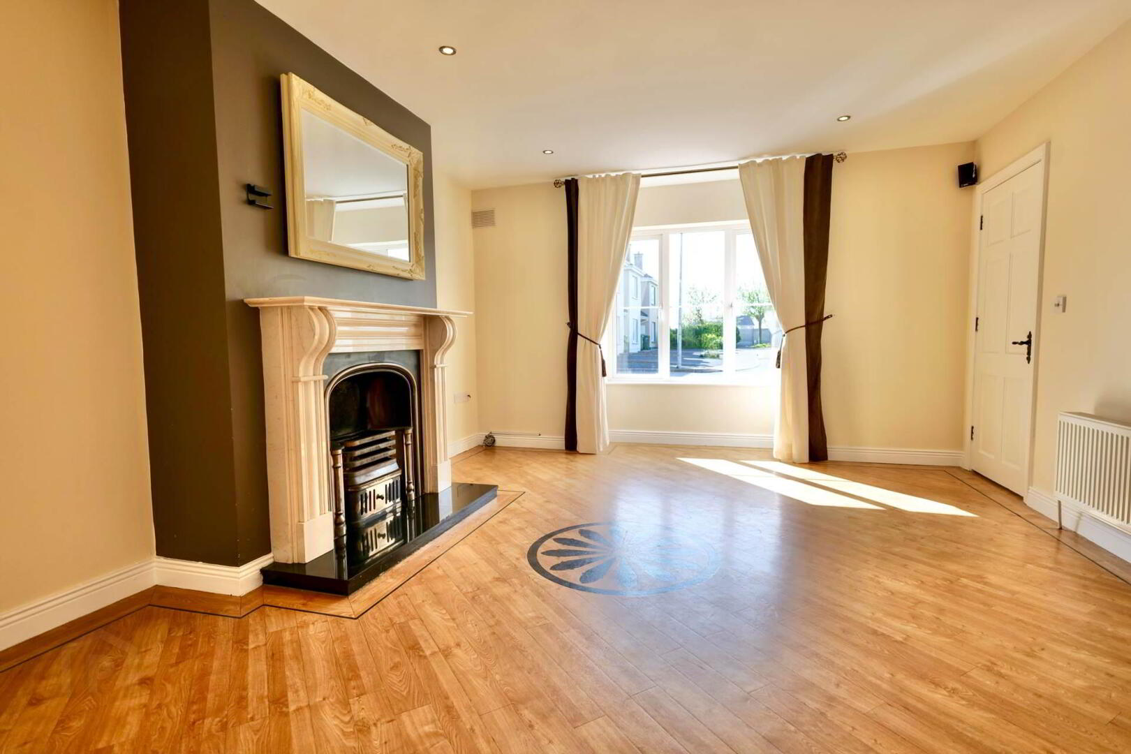 62 Woodfield Green 2 of 15