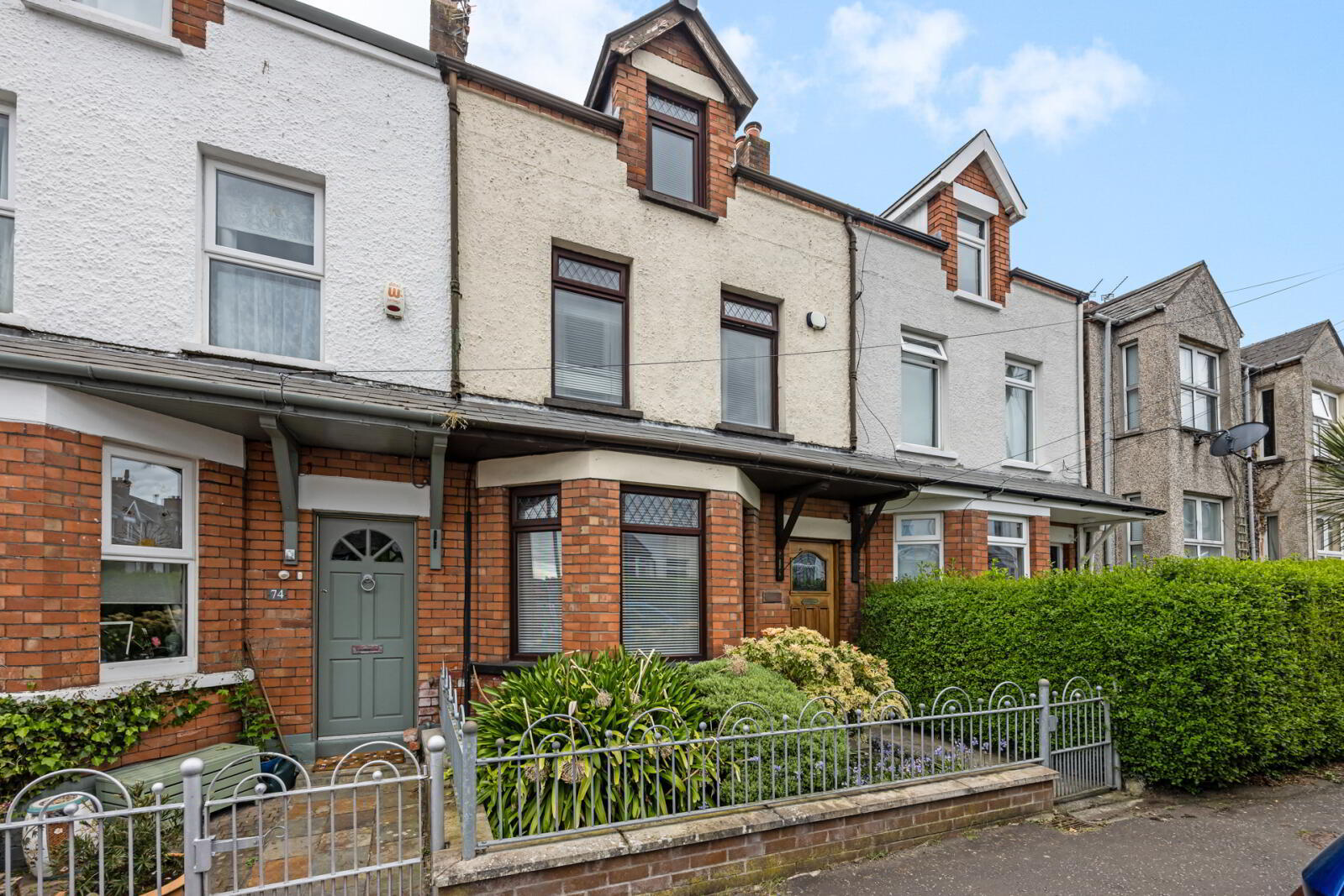 76 Downshire Road 1 of 32