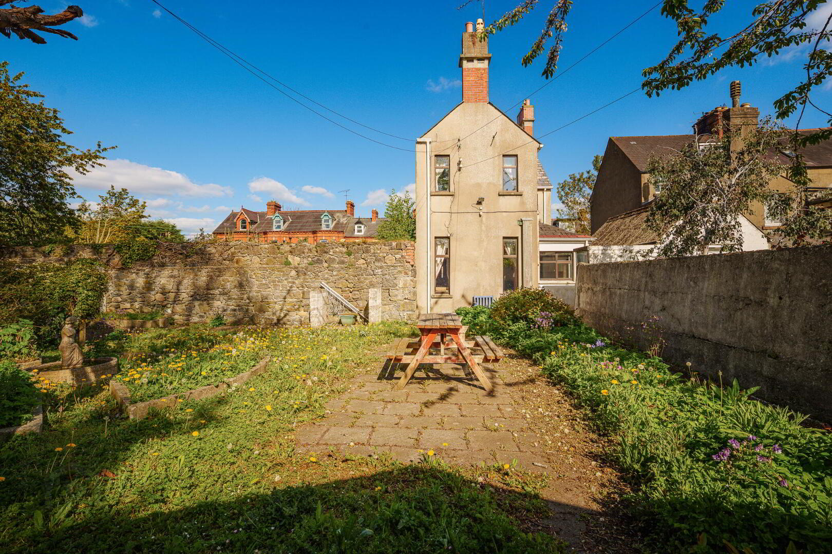 61 Castle Road 12 of 13