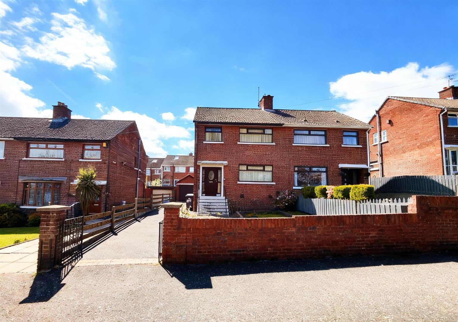 30 Bilston Road 1 of 22