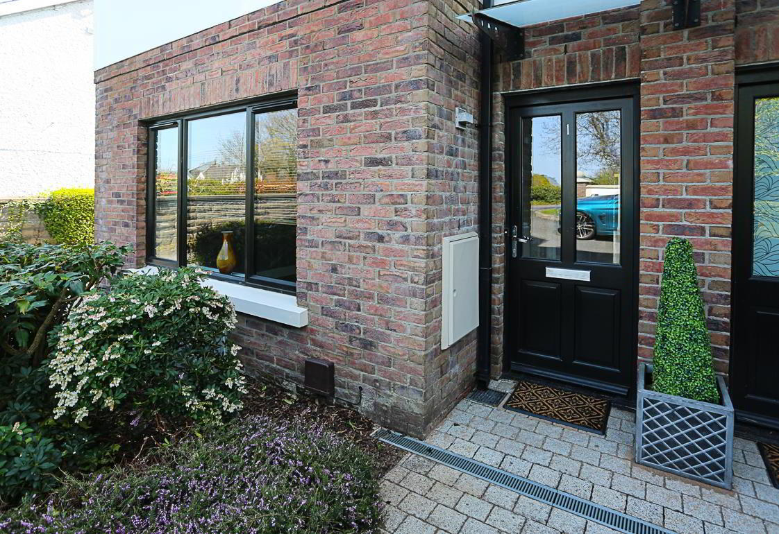Flat 1, 47 Crawfordsburn Road 3 of 24