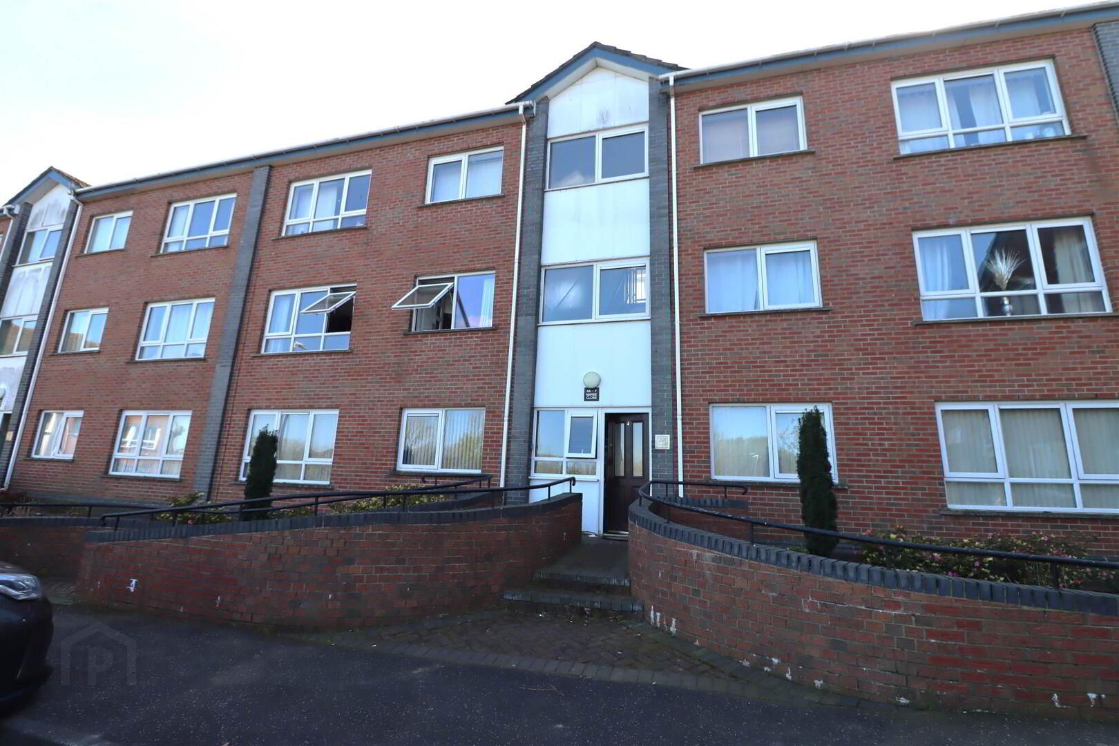 4f Mahee Close 1 of 7