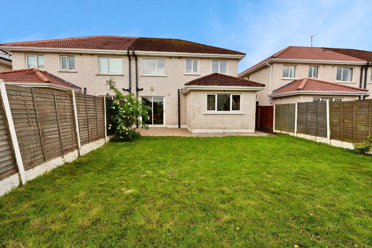 13 Woodville Lawn 22 of 23