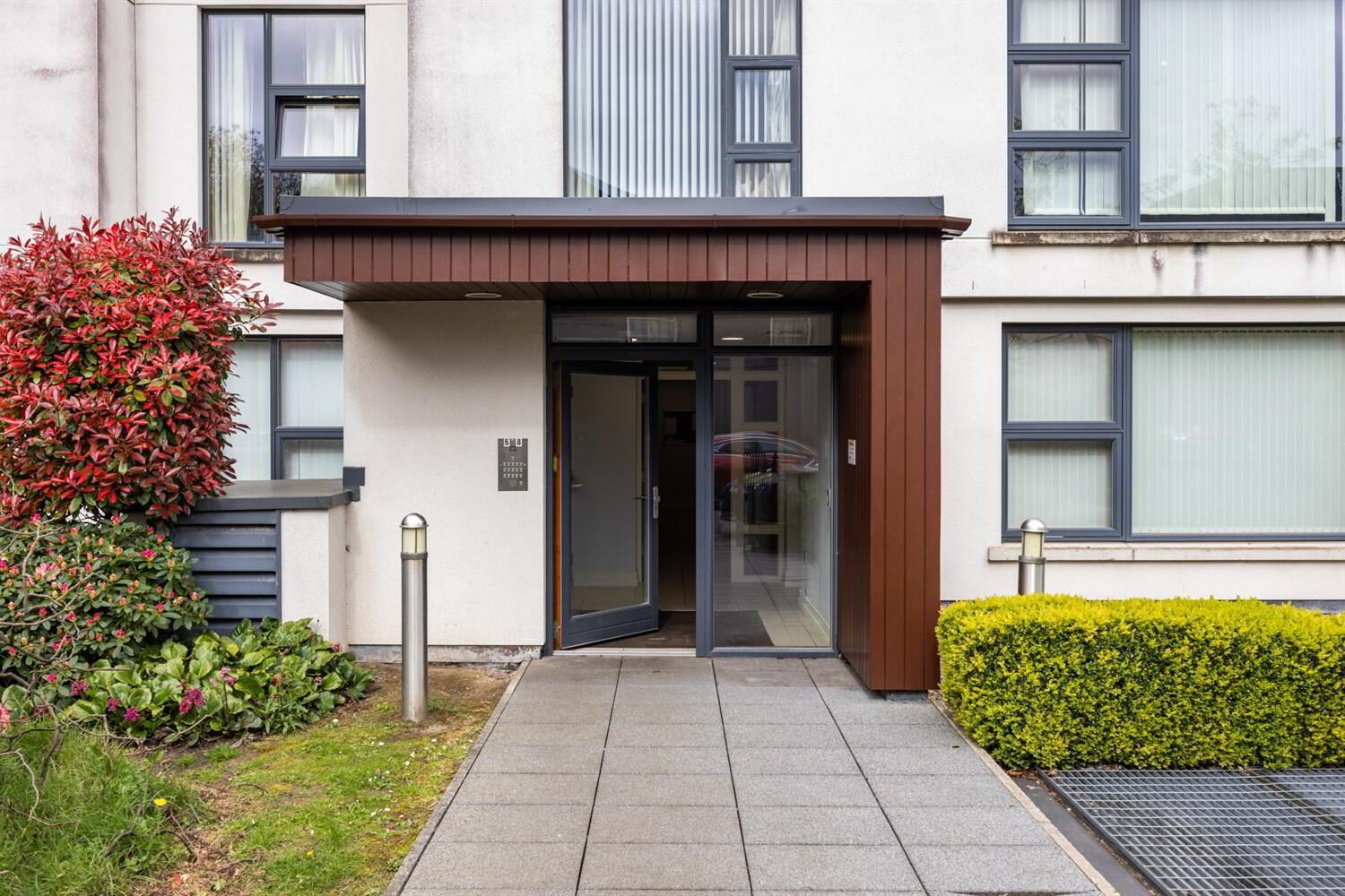 Apartment 23 Stratfield House 6-8 Wellington Park 2 of 16