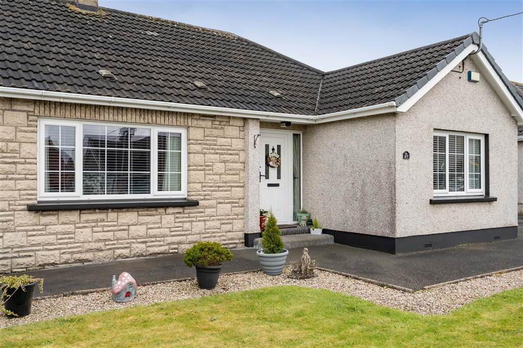 57 Sunningdale 2 of 46
