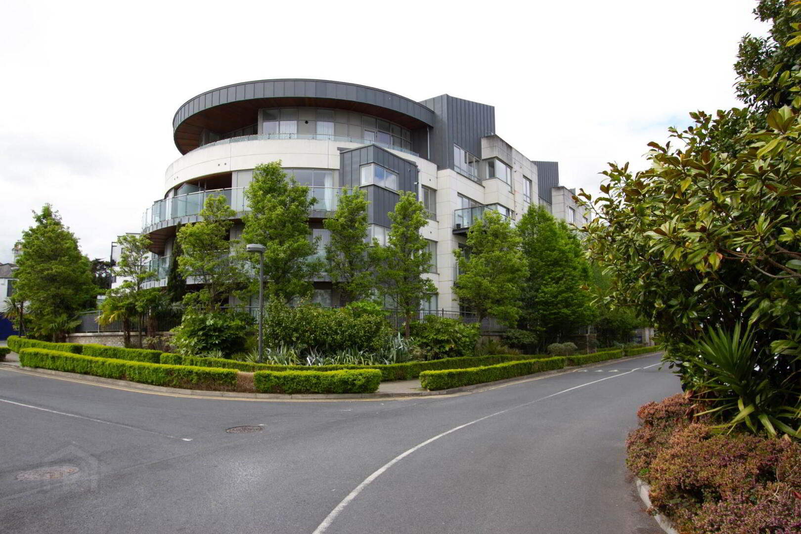 Apartment 279 Block D Beechwood Court 2 of 12