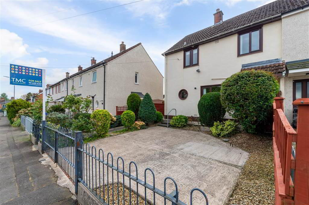 54 Locksley Gardens 2 of 33