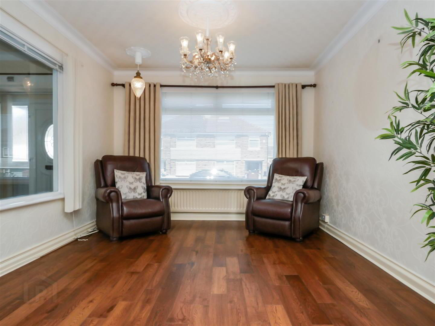 25 Coolpark Avenue 3 of 19