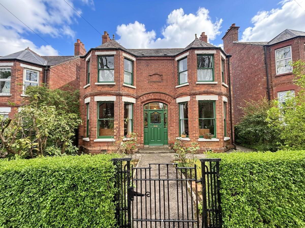 7 Knutsford Drive 1 of 33