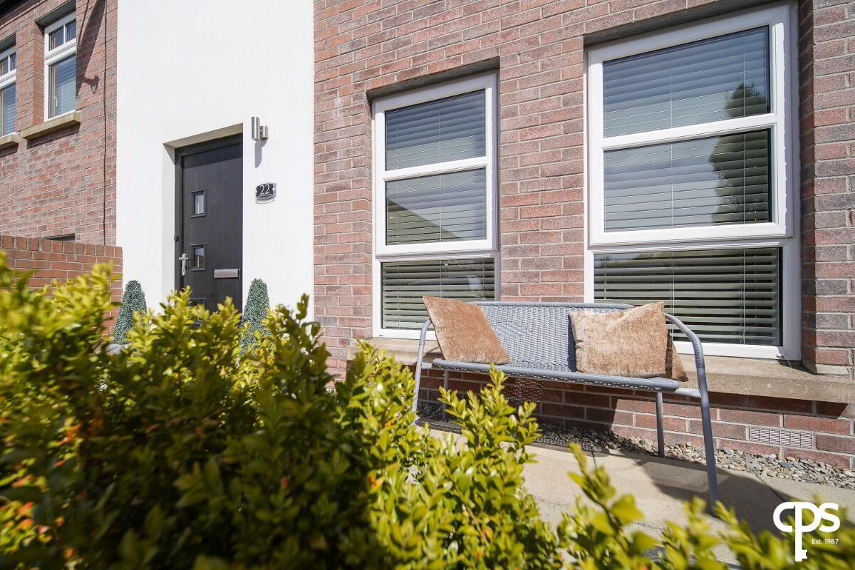 22 Ashbrook Court 2 of 33