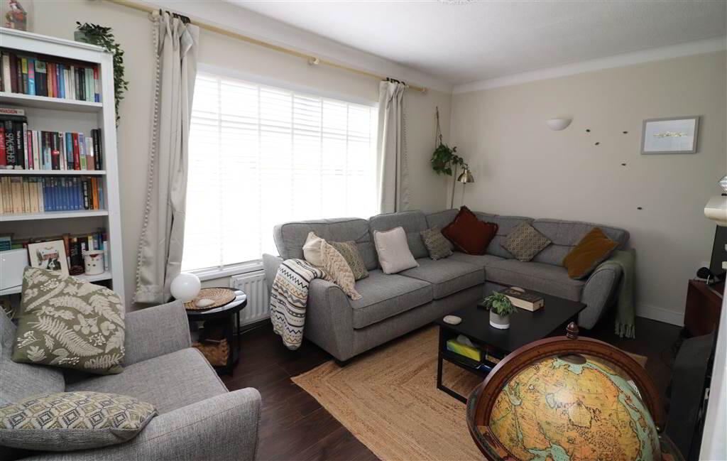 54 Parkland Avenue 3 of 15