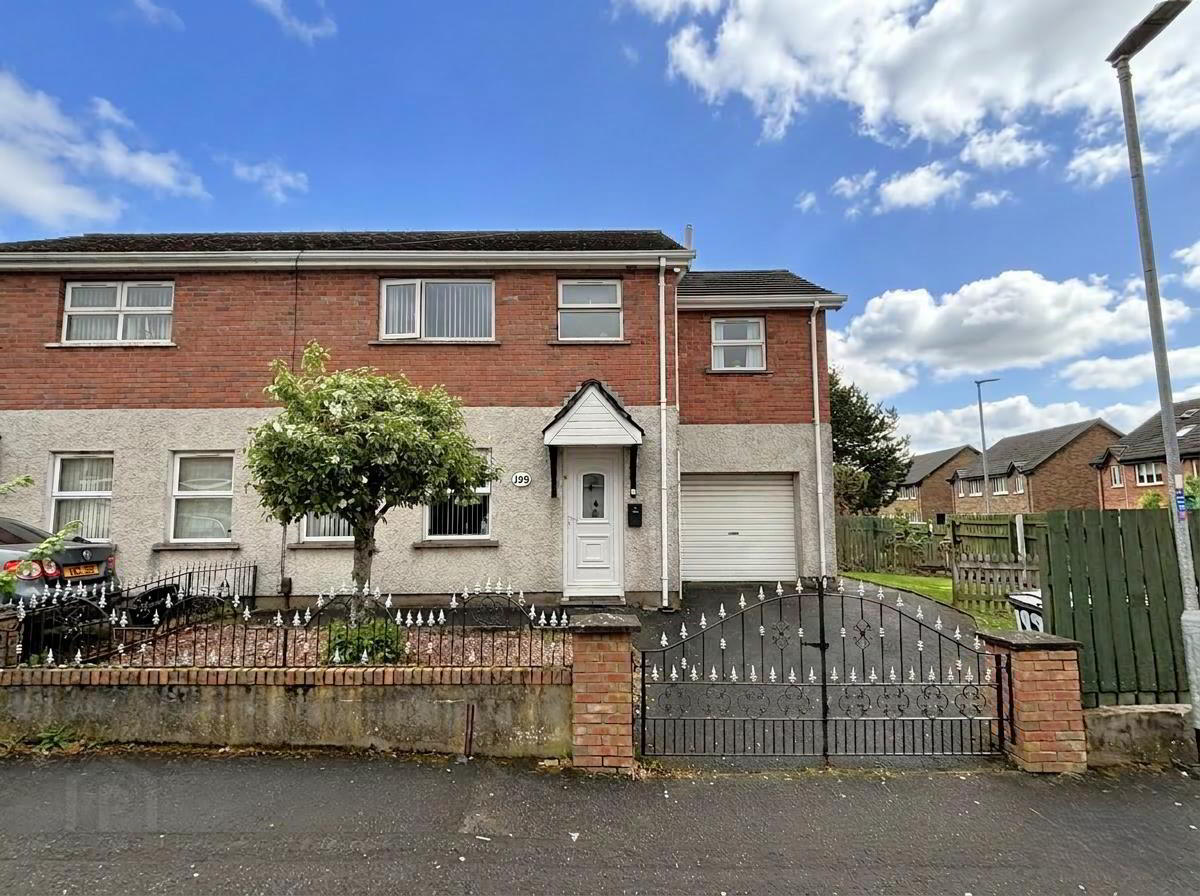 199 Berwick Road 1 of 27