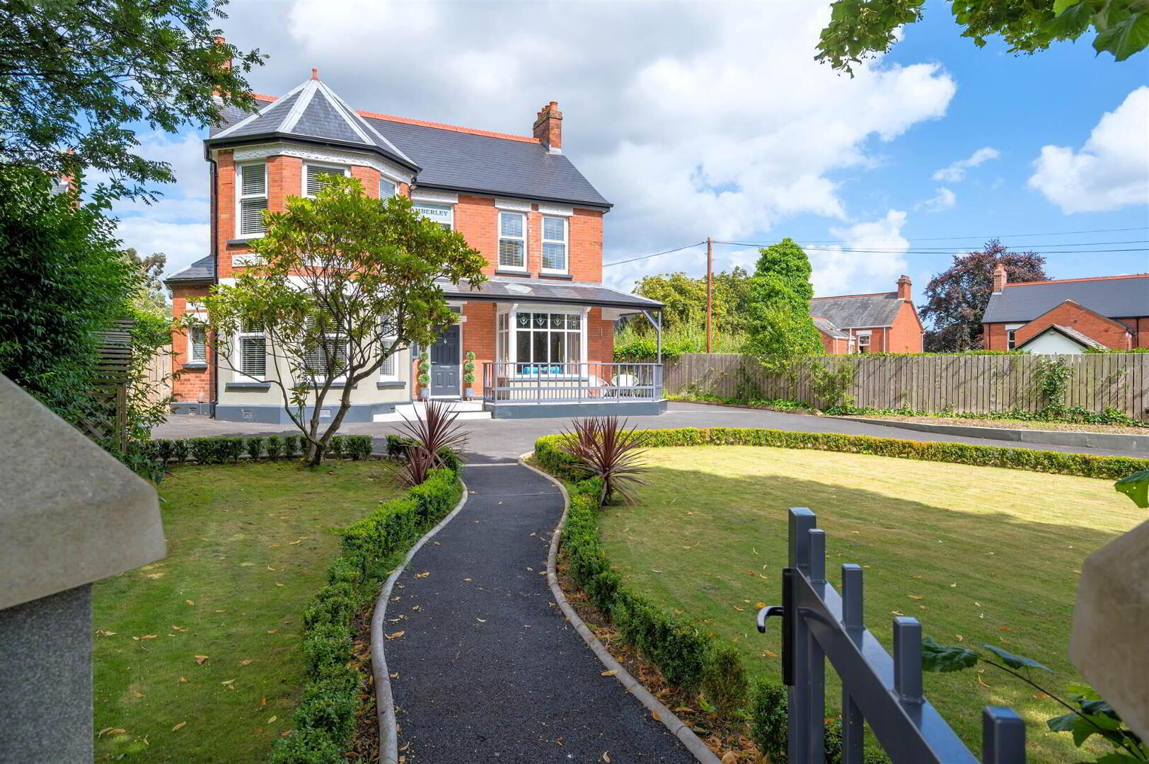 Amberley, 1 Old Cavehill Road 3 of 44
