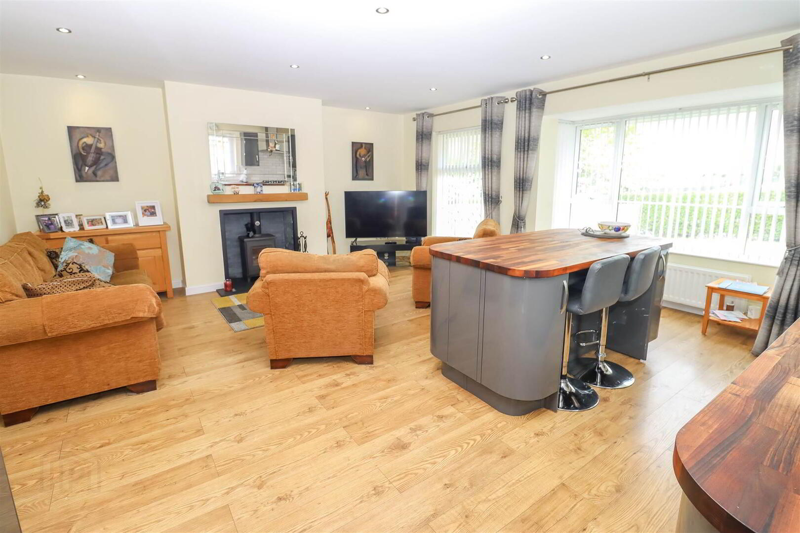 19 Millmount Lane 3 of 19