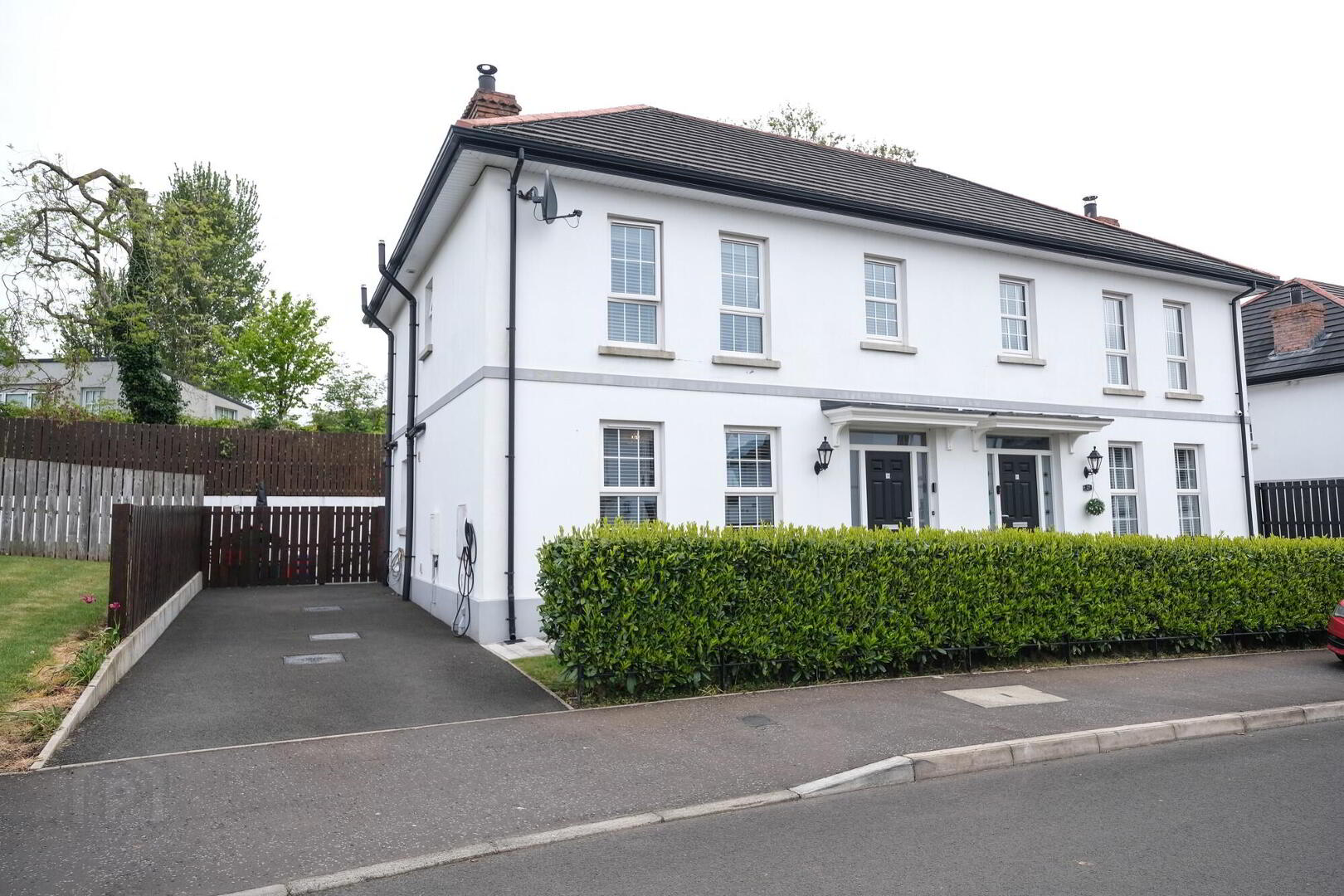 31 Farm Lodge Lane 1 of 29