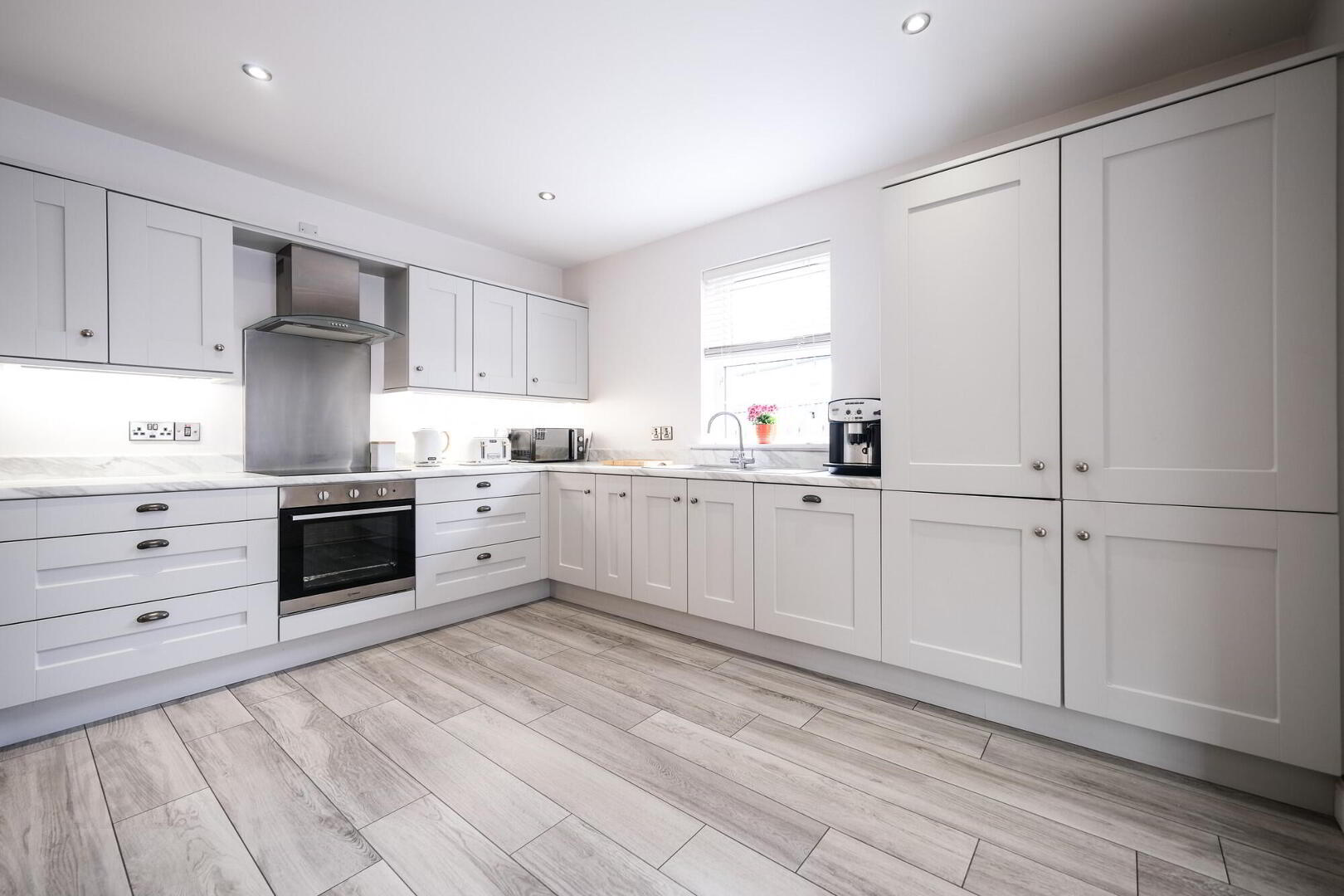 31 Farm Lodge Lane 3 of 29
