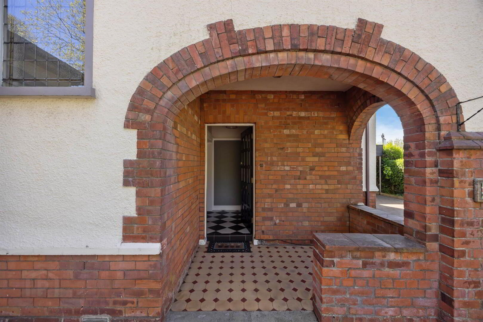 63 Sandown Road 2 of 31