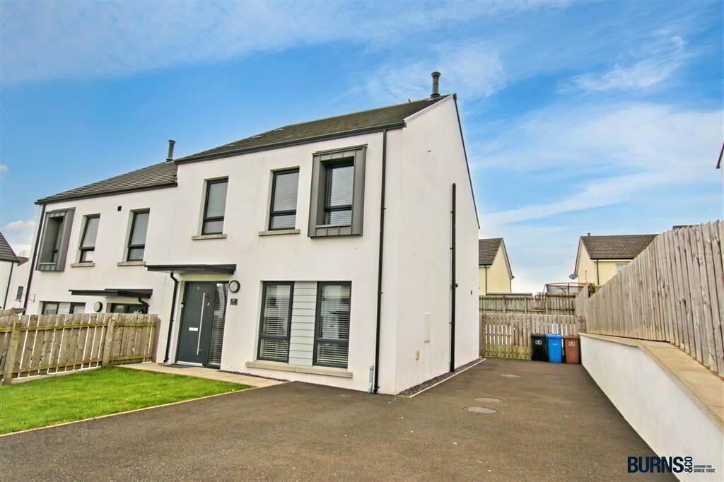 8 Cloneen Drive 1 of 26