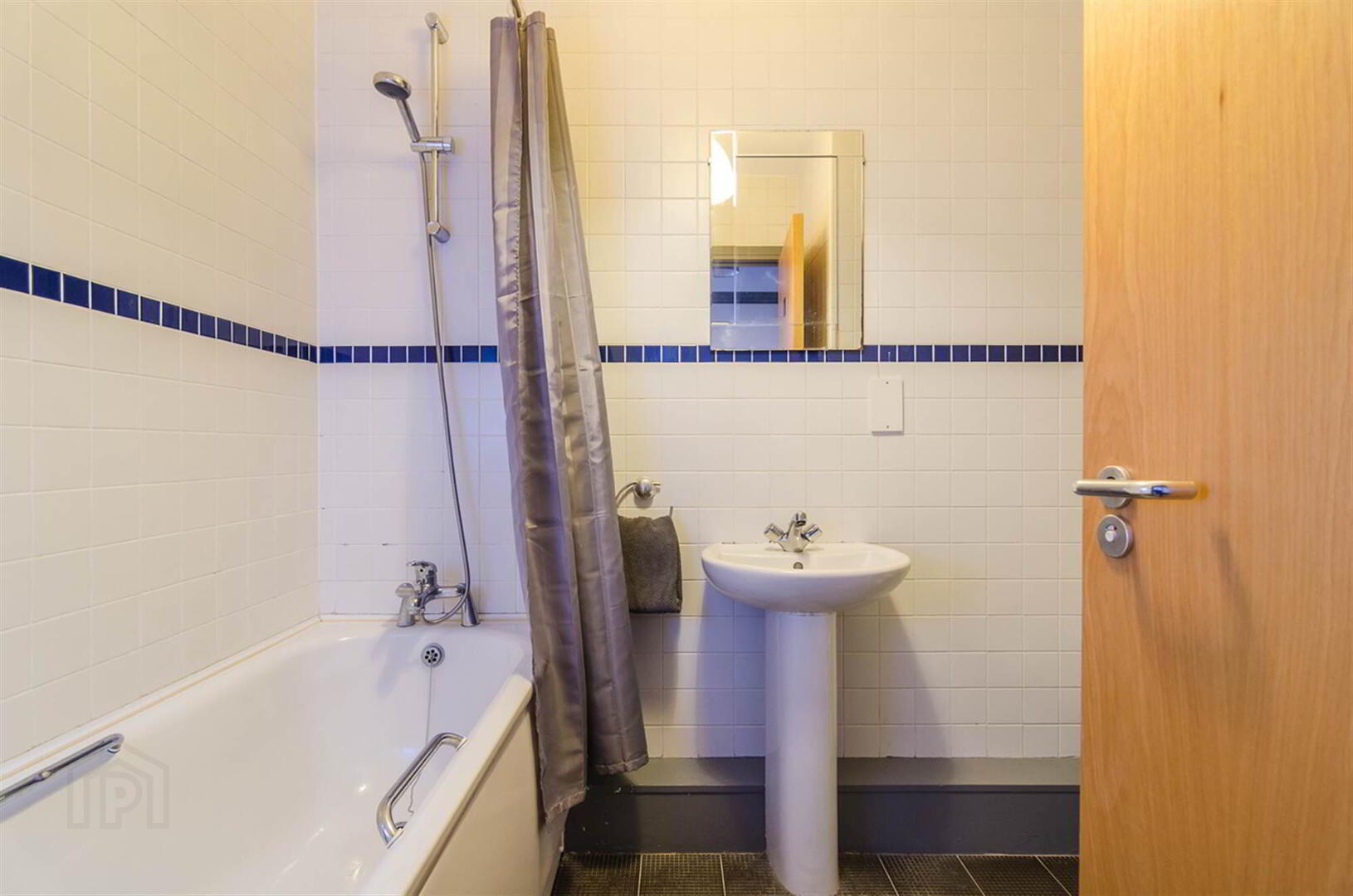 Apt 56 South Studios, 85 Tates Avenue 12 of 12