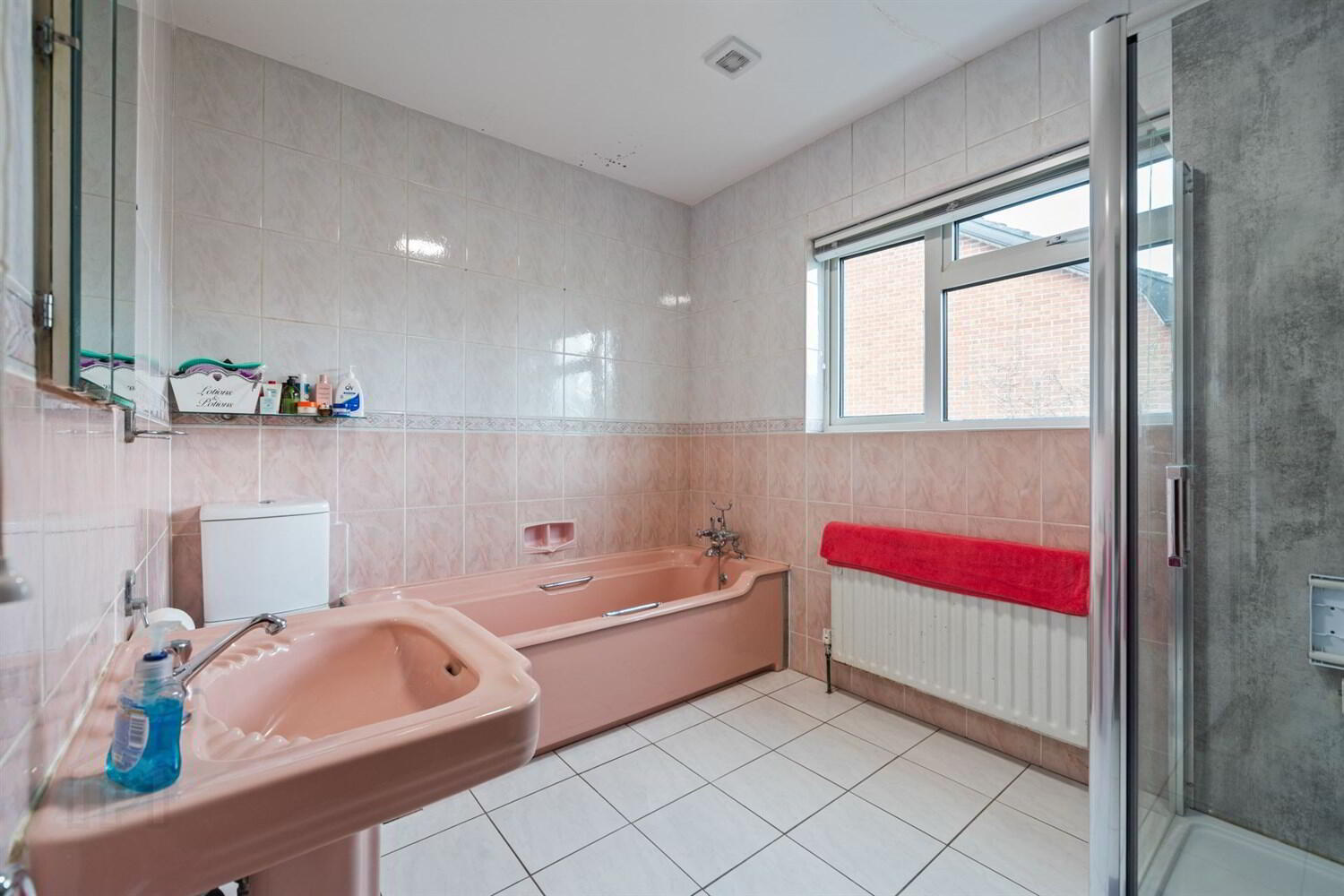 142 Upper Malone Road 23 of 24