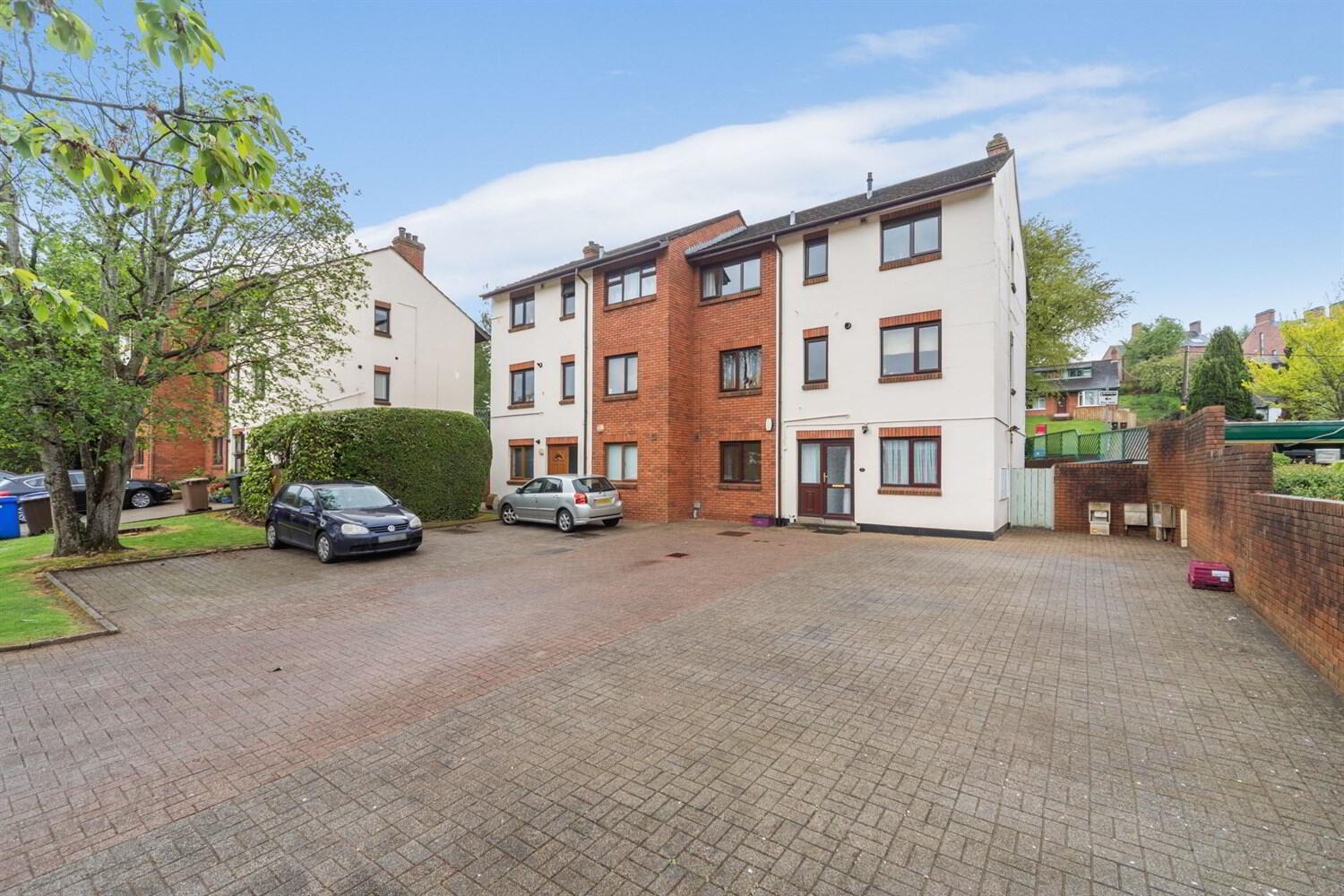 77 Upper Malone Road 9 of 9