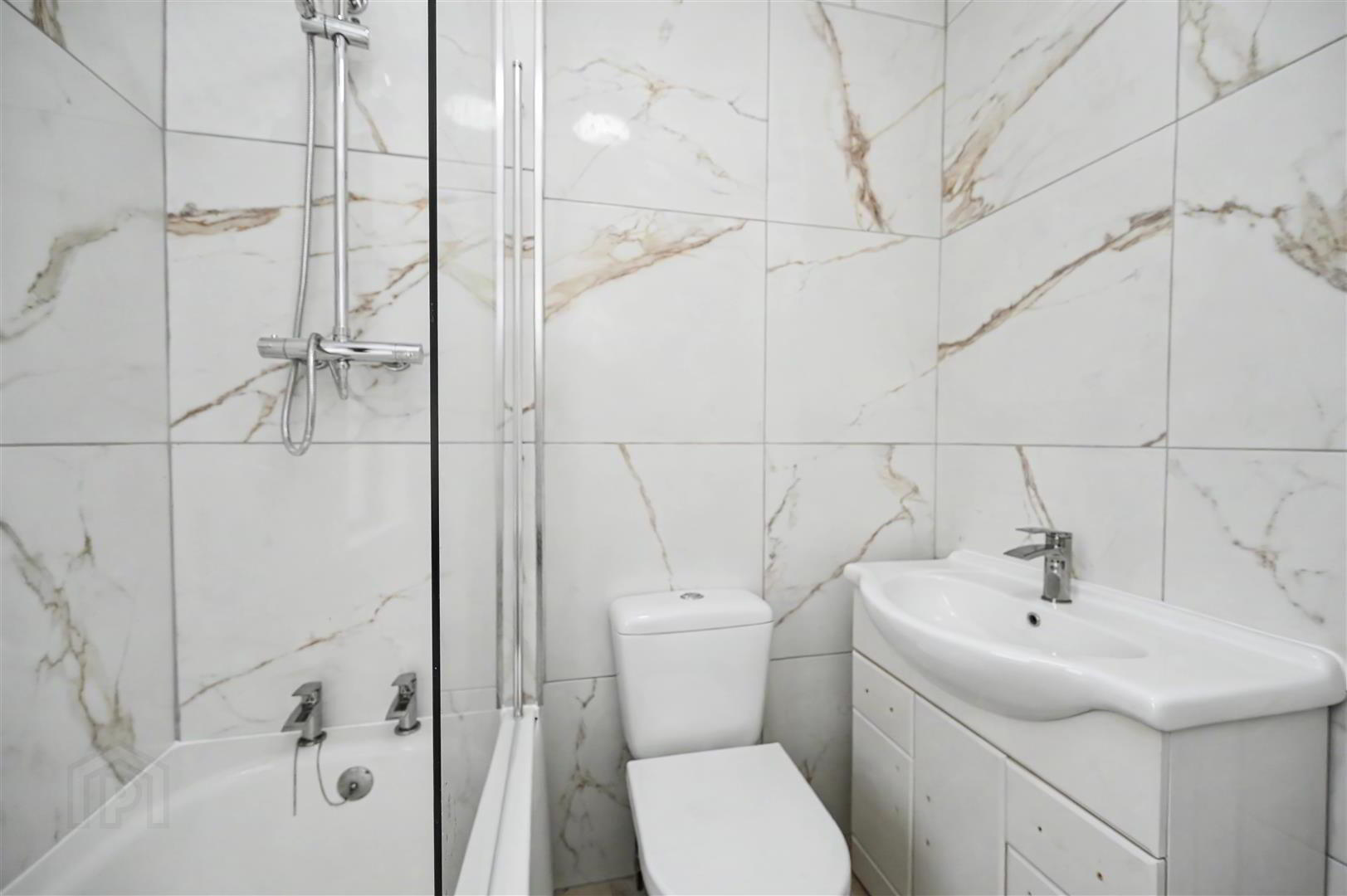 130 Ebor Street 10 of 11
