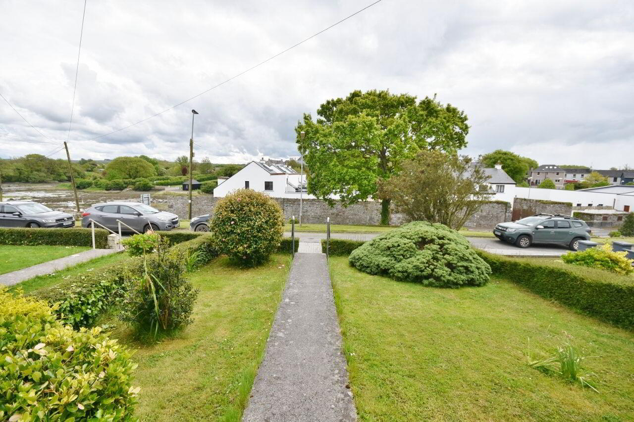 19 Saint Patrick's Terrace 27 of 28
