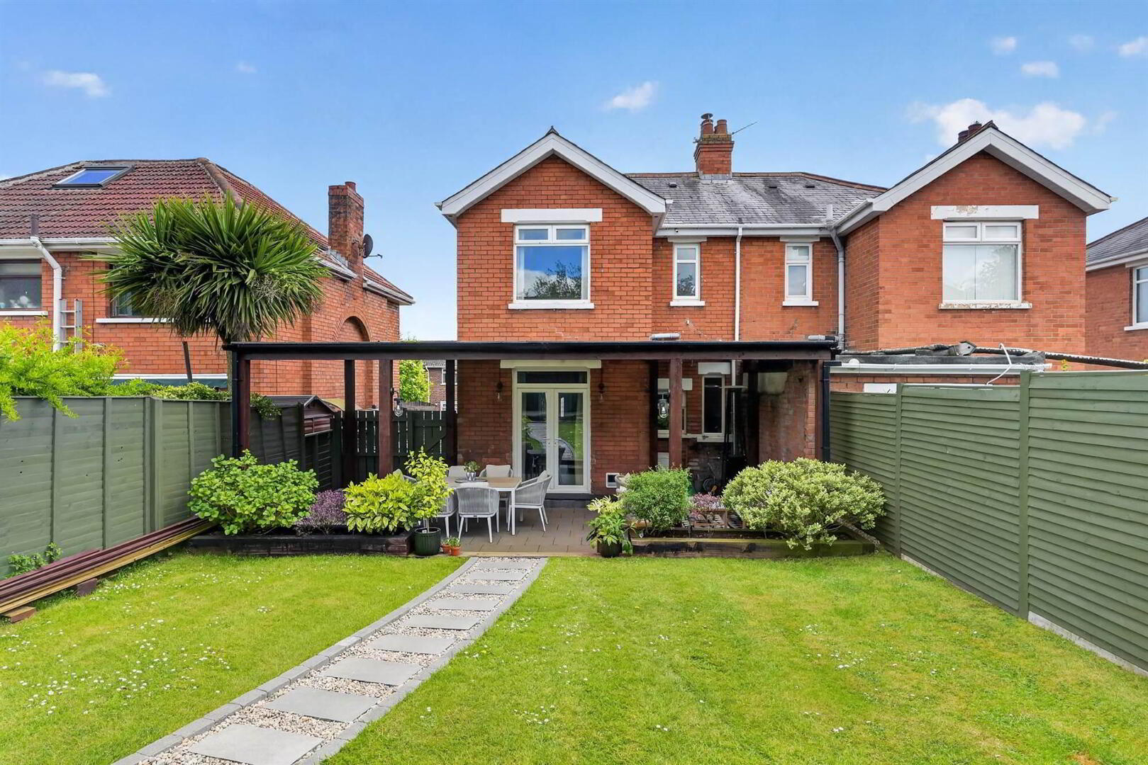 12 Innisfayle Gardens 32 of 33
