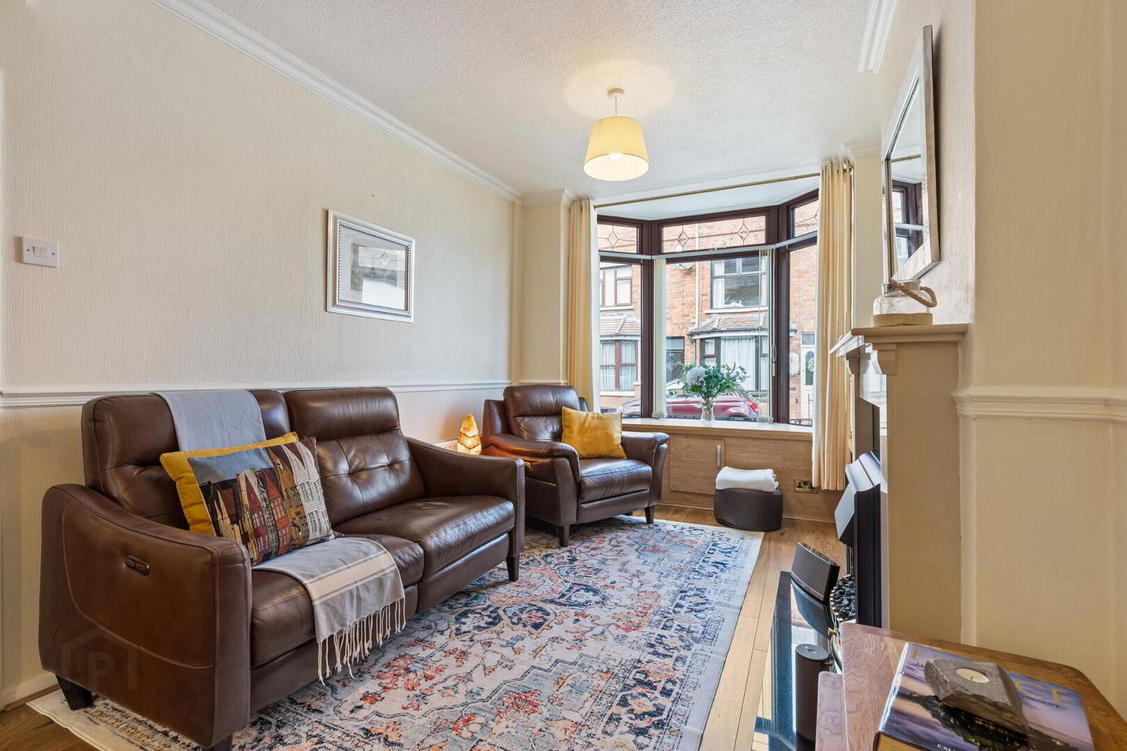 53 Lichfield Avenue 3 of 19