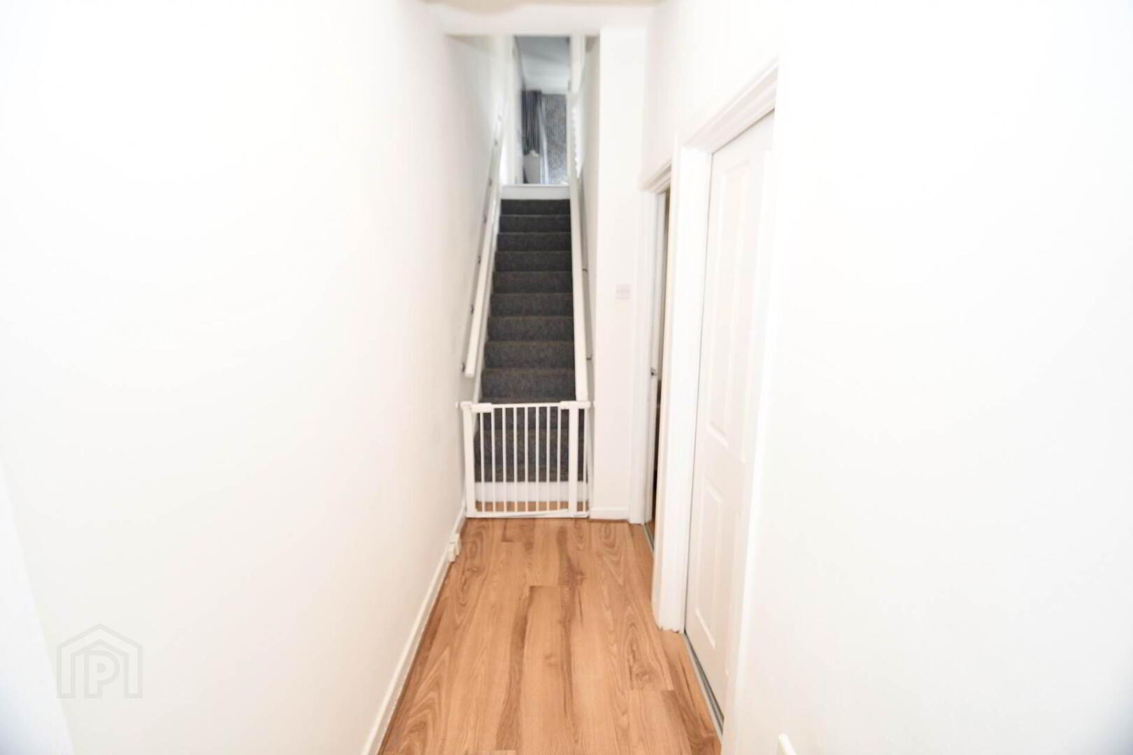 8 Alexandra Avenue 2 of 26