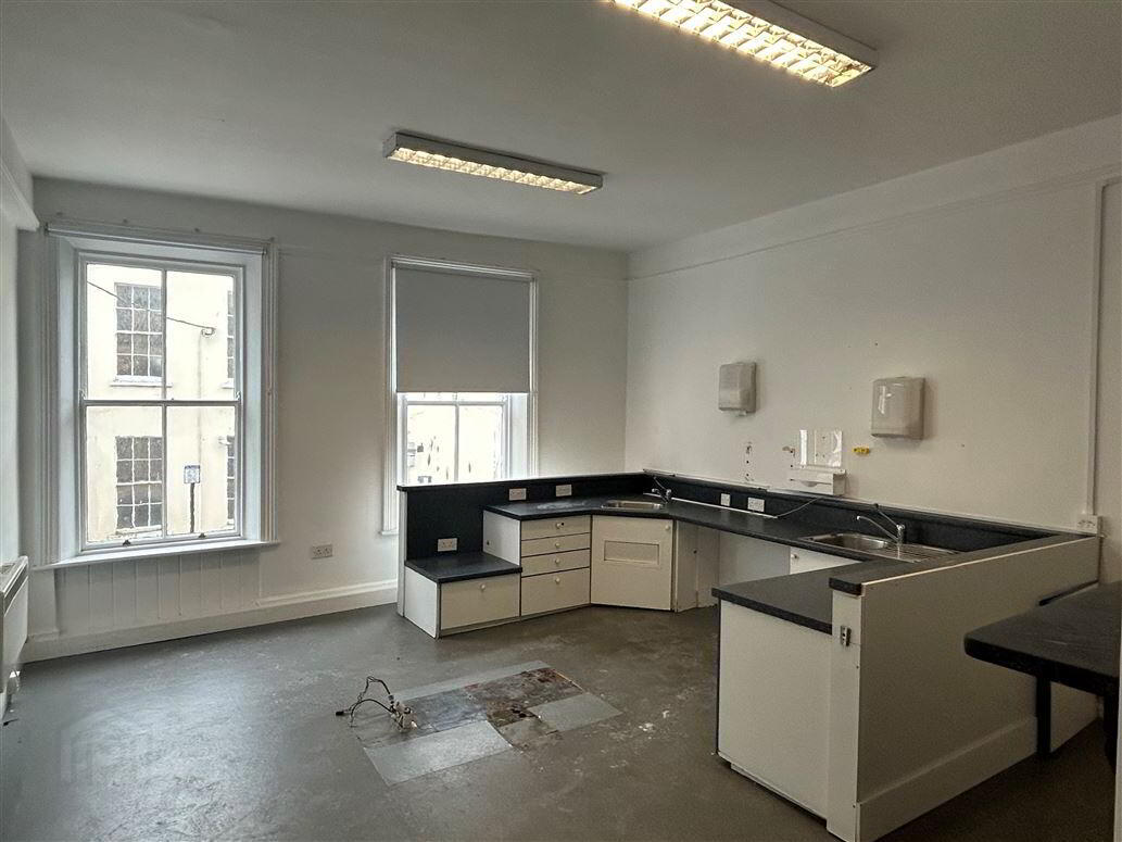 60 Fair Street 3 of 5