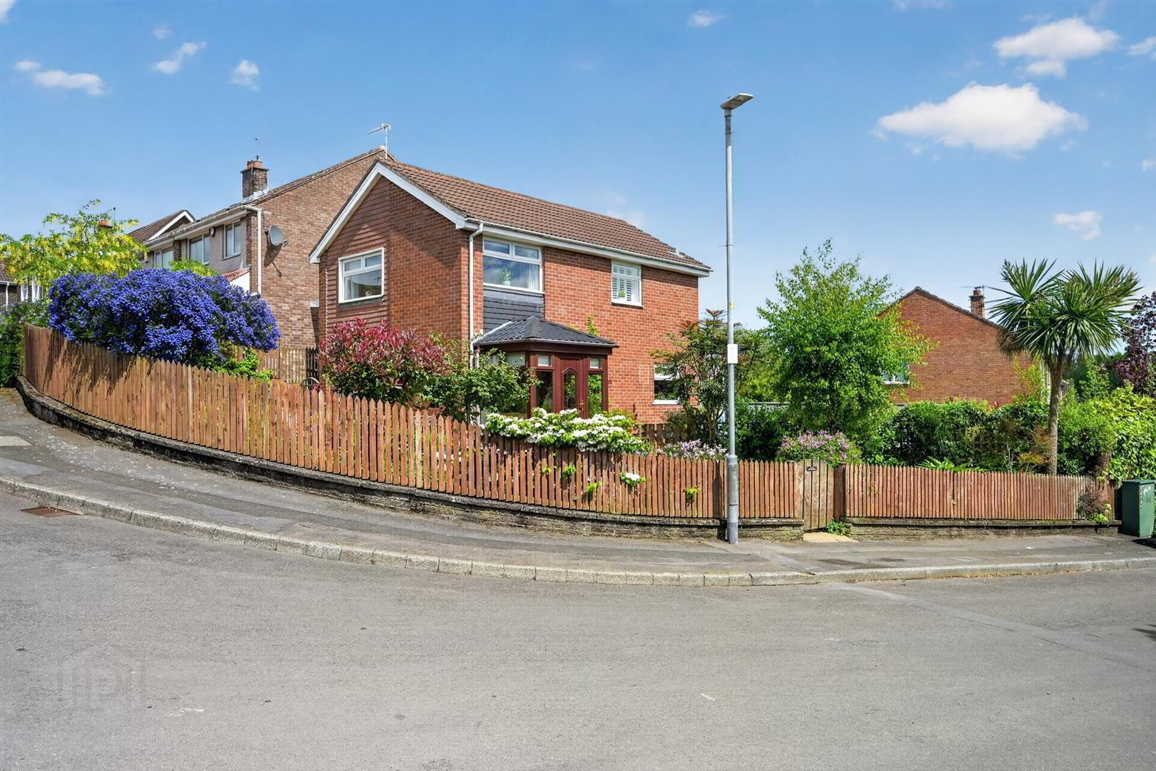27 Glendun Park 2 of 40
