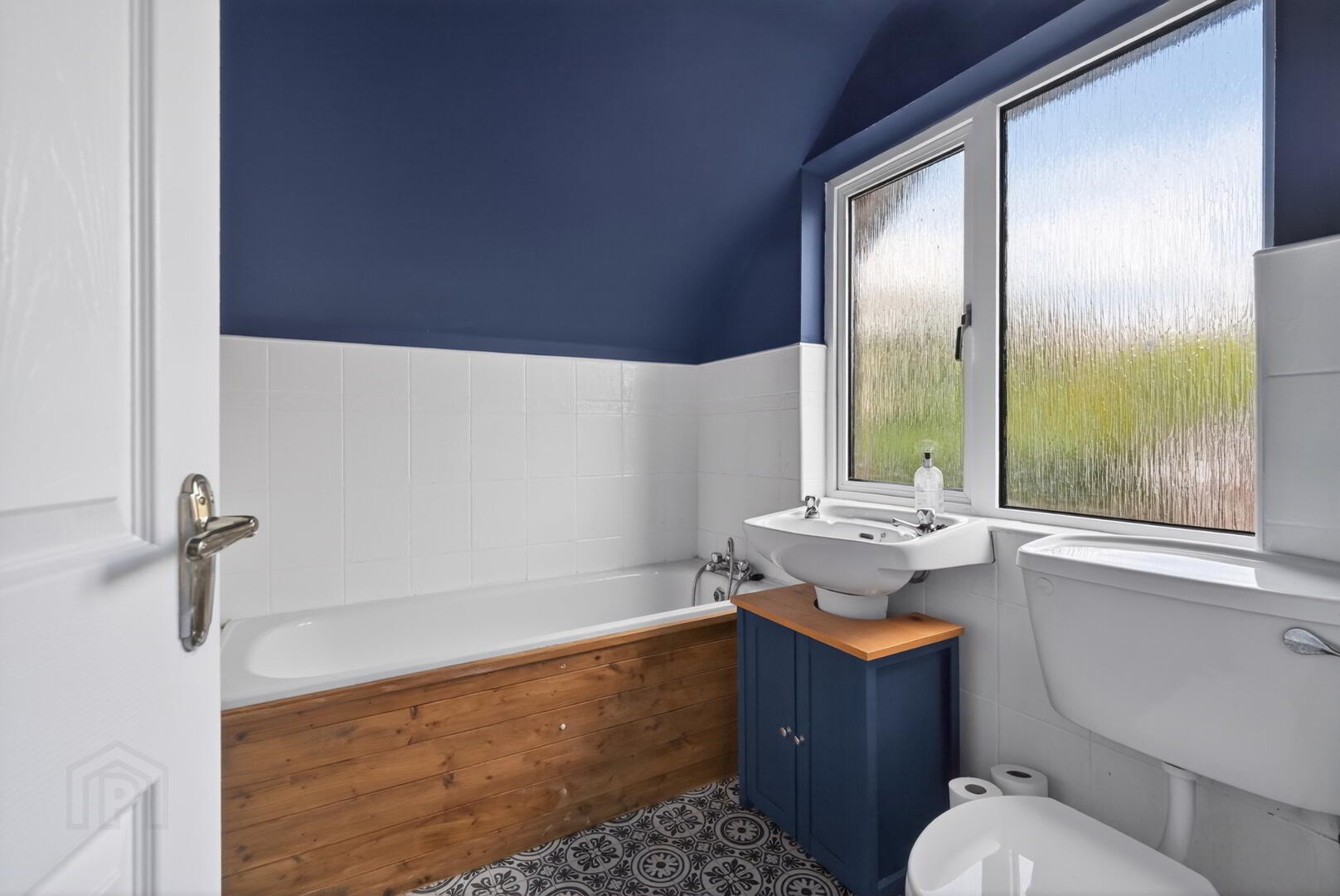 566 Saintfield Road 22 of 23