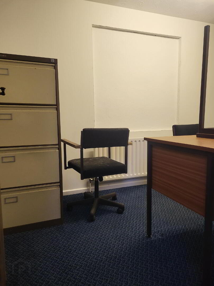 House And Comm Prem, 52 Tirbracken Road 58 of 59