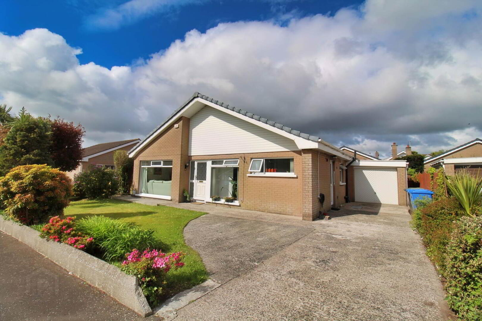 12 Navar Drive 1 of 19