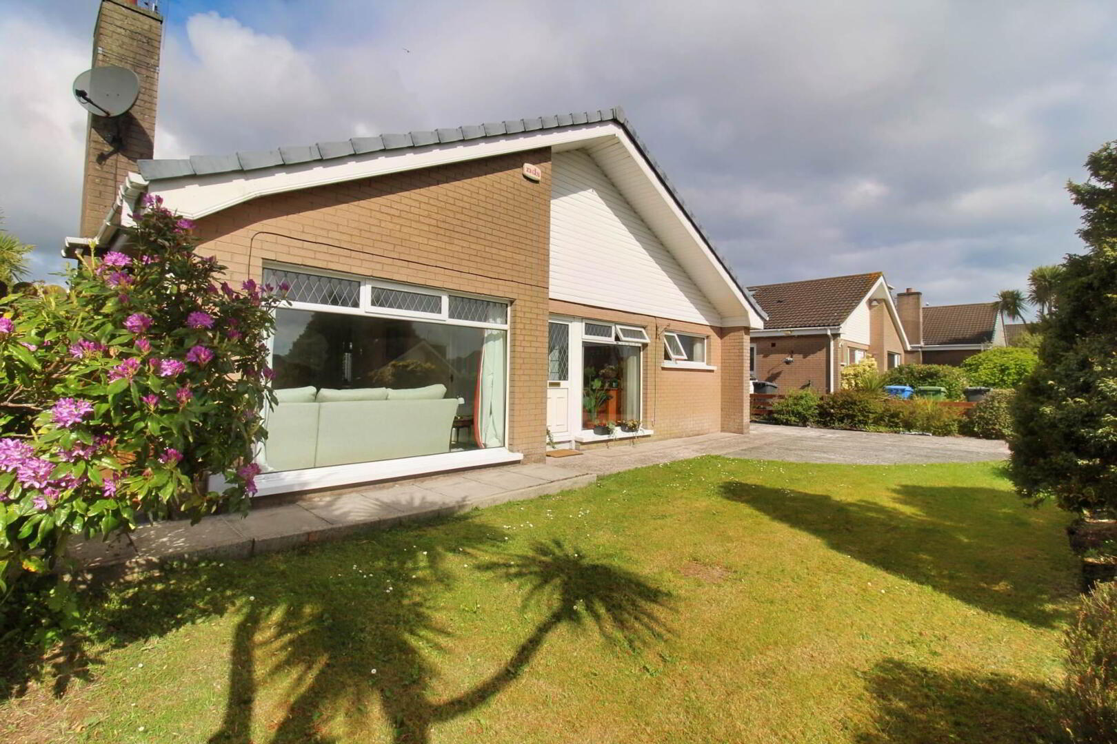 12 Navar Drive 2 of 19