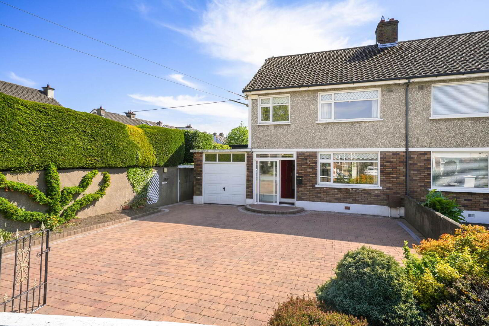 1 Glendoher Close 1 of 48