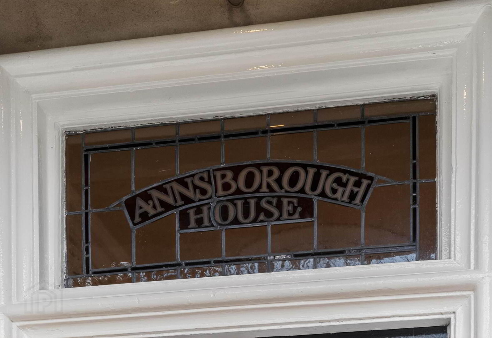 Annsborough House, 102 Mill Hill 46 of 47