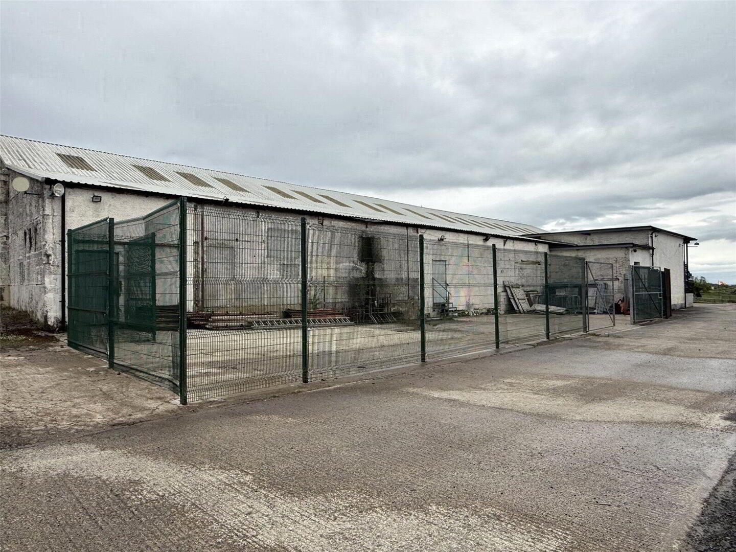Fenced Compound, Yard C, 143 Tullaghans Road 2 of 2