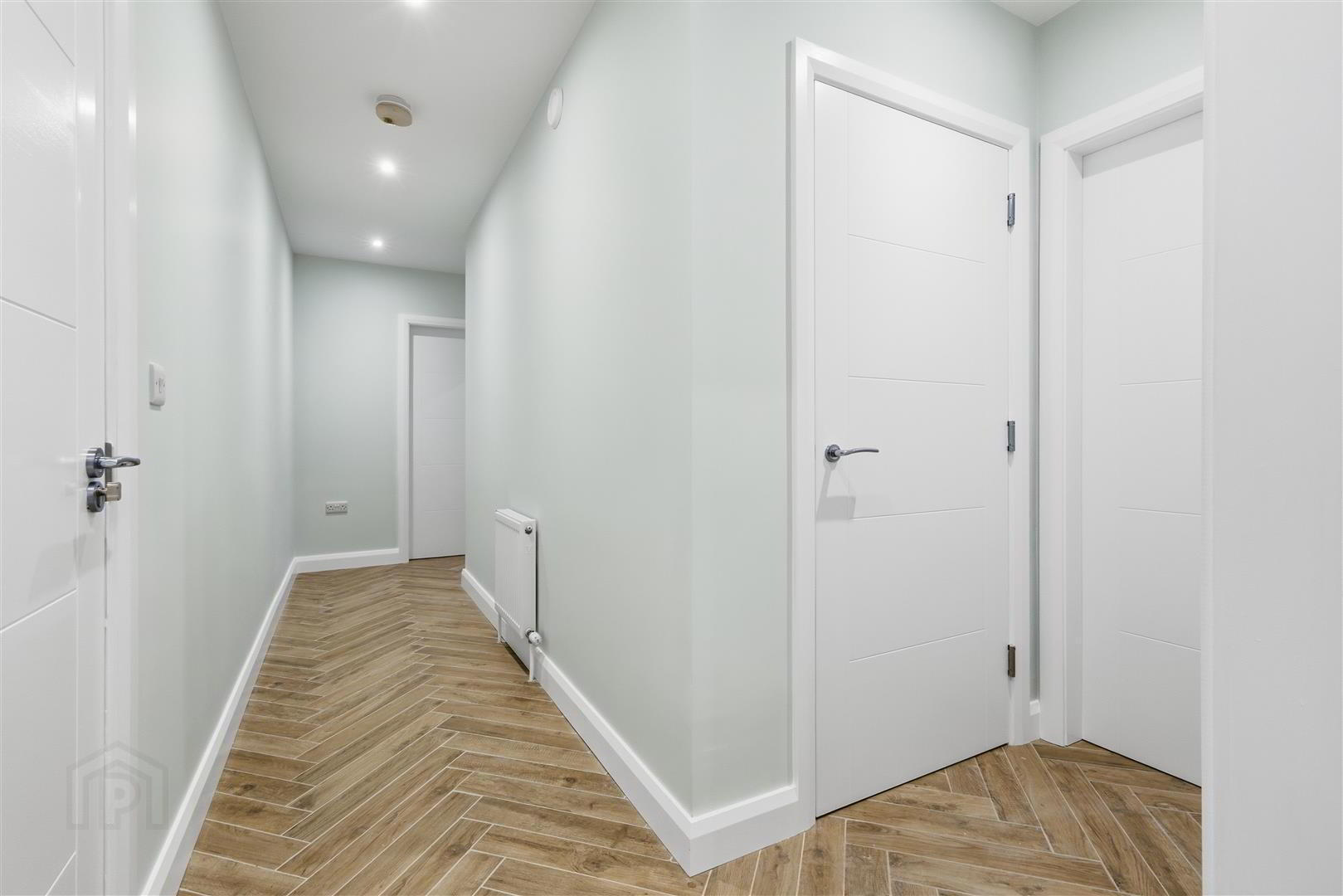 Apt 6, Castlerock Road 3 of 40