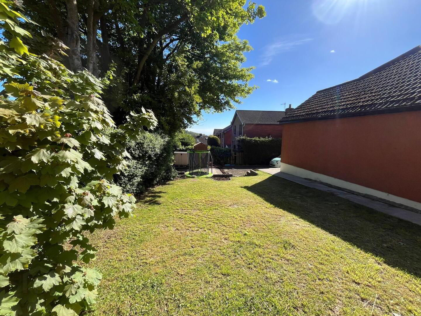 10 Elmfield Avenue 23 of 24