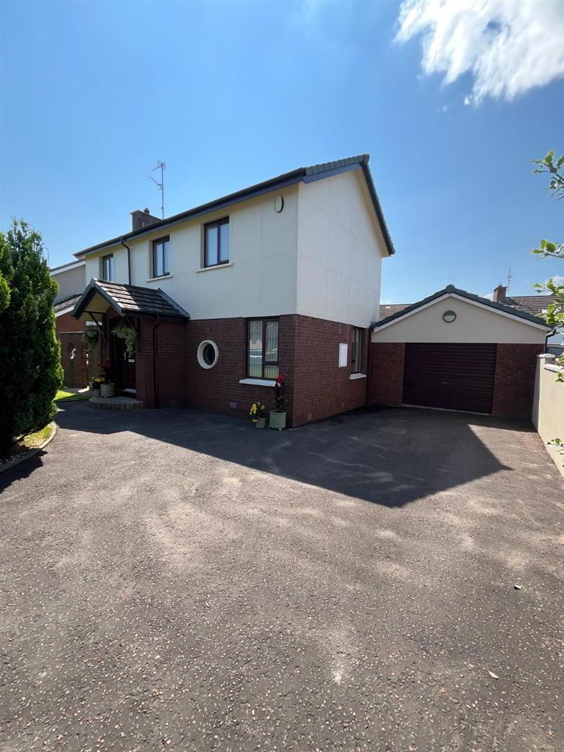 9 Ashgrove Close 3 of 45
